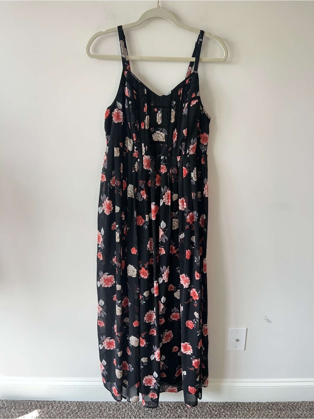 TORRID Maxi Dress Black Floral Chiffon Pleated Chest